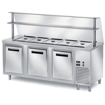 Tavolo freddo self service, vasca raggiata h 200 gn escluse, 3 ante refrigerate + vetro, top angolo 90° h 43 mm