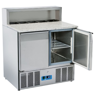 Banco preparazione refrigerato due porte gn 1/1,piano lavoro in granito cap.5 gn 1/6 per ingredienti