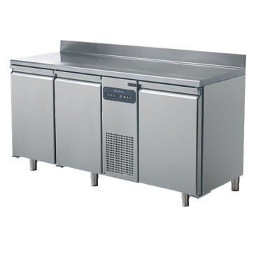 Tavolo refrigerato a 3 porte GN 1/1 con alzatina, -2°/+8°C