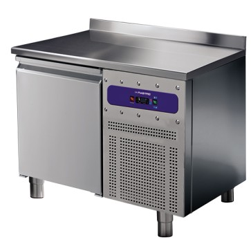 tavolo refrigerato 1 porta GN 1/1 con alzatina, -2°/+8°C