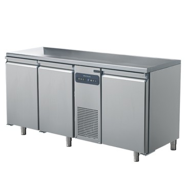 Tavolo refrigerato a 3 porte GN 1/1, -2°/+8°C