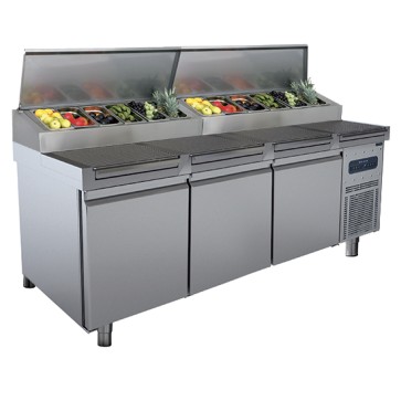Tavolo di preparazione refrigerato 3 porte 46x66 con piano grigliato, 12x GN 1/3 h=150 mm